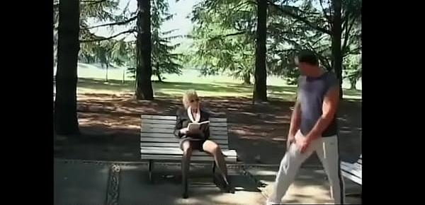 You have to get up early if you want to meet a lonely MILF in the park